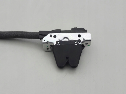 c-klasa-w204-sedan-zamek-klapy-tyl-07-14-a2047500485-a204-ed-car.pl-4863609