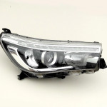 Hilux VIII lampa Led reflektor prawy przód 15-20