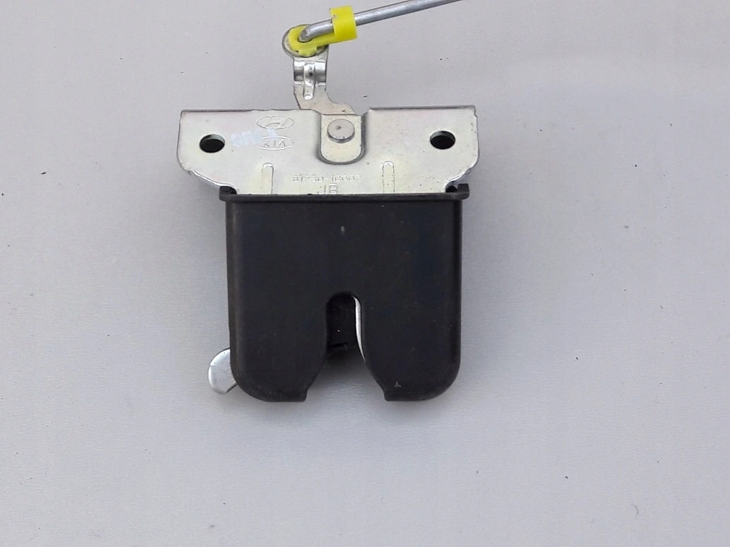 hyundai-accent-iii-sedan-zamek-klapy-tyl-06-11-81230-1e000-812301e000-ed-car.pl-4859598