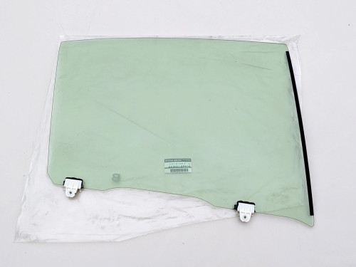 infiniti-q50-q50s-szyba-w-drzwi-prawy-tyl-13-22-82300-4ga0a-ed-car.pl-6189040