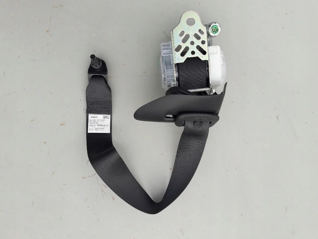infiniti-g35-g37-pas-bezpieczenstwa-prawy-przod-86884-jk61a-86884-jk61a-ed-car.pl-4864493