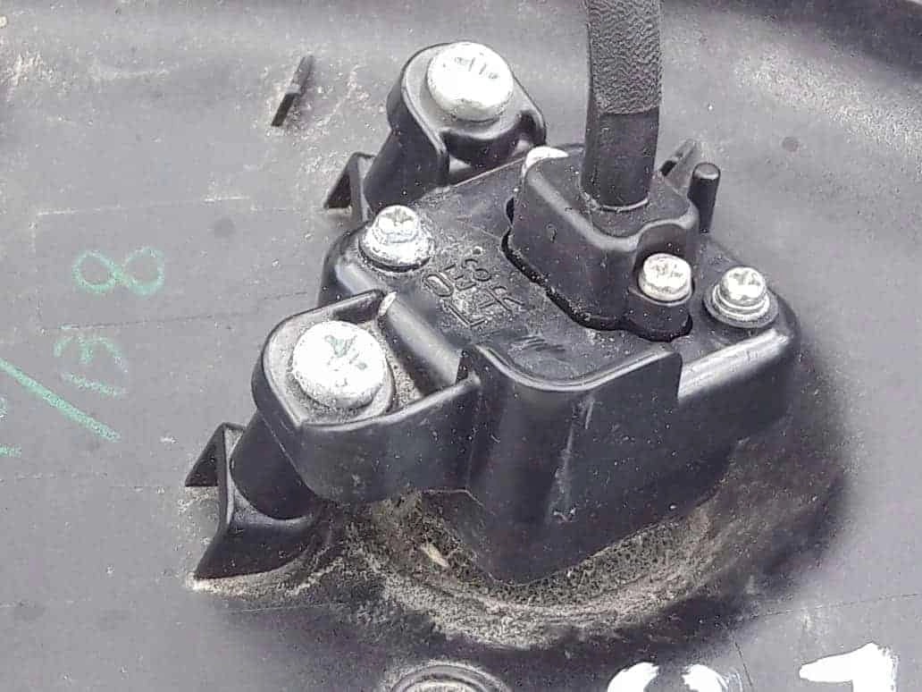 infiniti-q70-kamera-lusterka-prawy-przod-13-22-8324-038068-rh-ed-car.pl-6262725