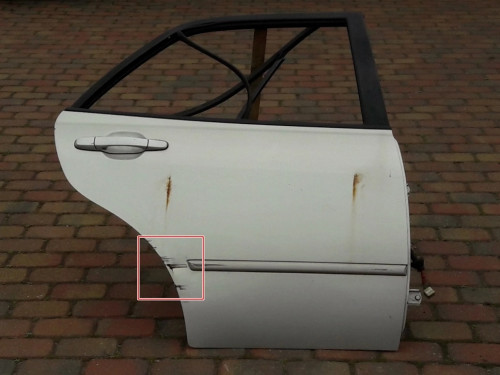 lexus-is200-is300-sedan-drzwi-listwa-prawy-tyl-98-67003-53011-ed-car.pl-4862574