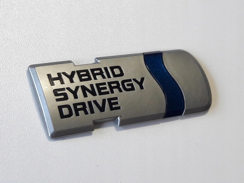 yaris-iii-hybrid-synergy-drive-emblemat-klapy-tyl-a75441-52120-ed-car.pl