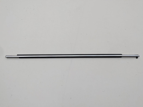 avensis-ii-t25-listwa-zgarniajaca-prawy-przod-03-a75710-20490-75710-20491-ed-car.pl-6253207