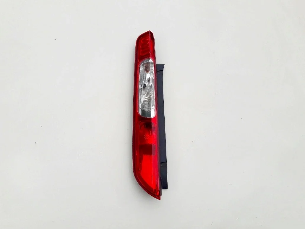 ford-focus-ii-mk2-hb-lampa-blotnika-lewy-tyl-04-08-ed-car.pl-4858900