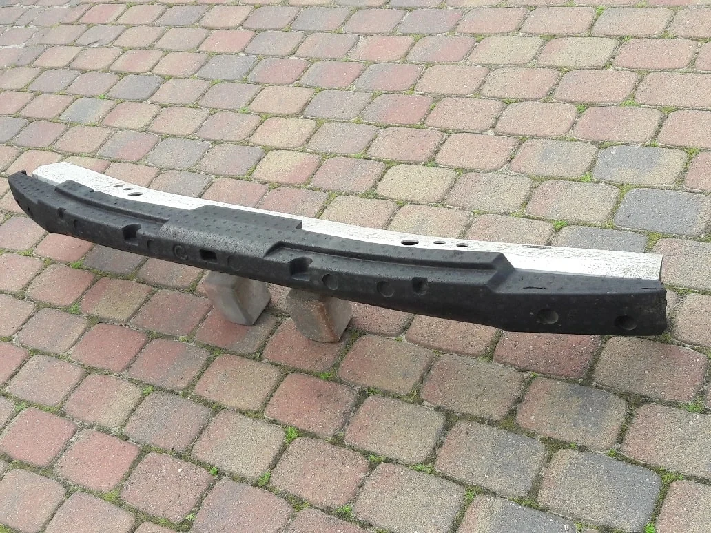land-cruiser-j200-v8-belka-absorber-zderzaka-przod-52021-60190-52021-60140-ed-car.pl-4866857
