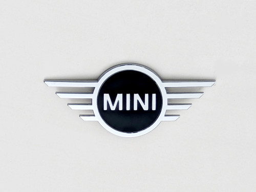 mini-clubman-ii-f54-lift-emblemat-maski-przod-19-51-14-7-481-906-7481906-ed-car.pl-6281010