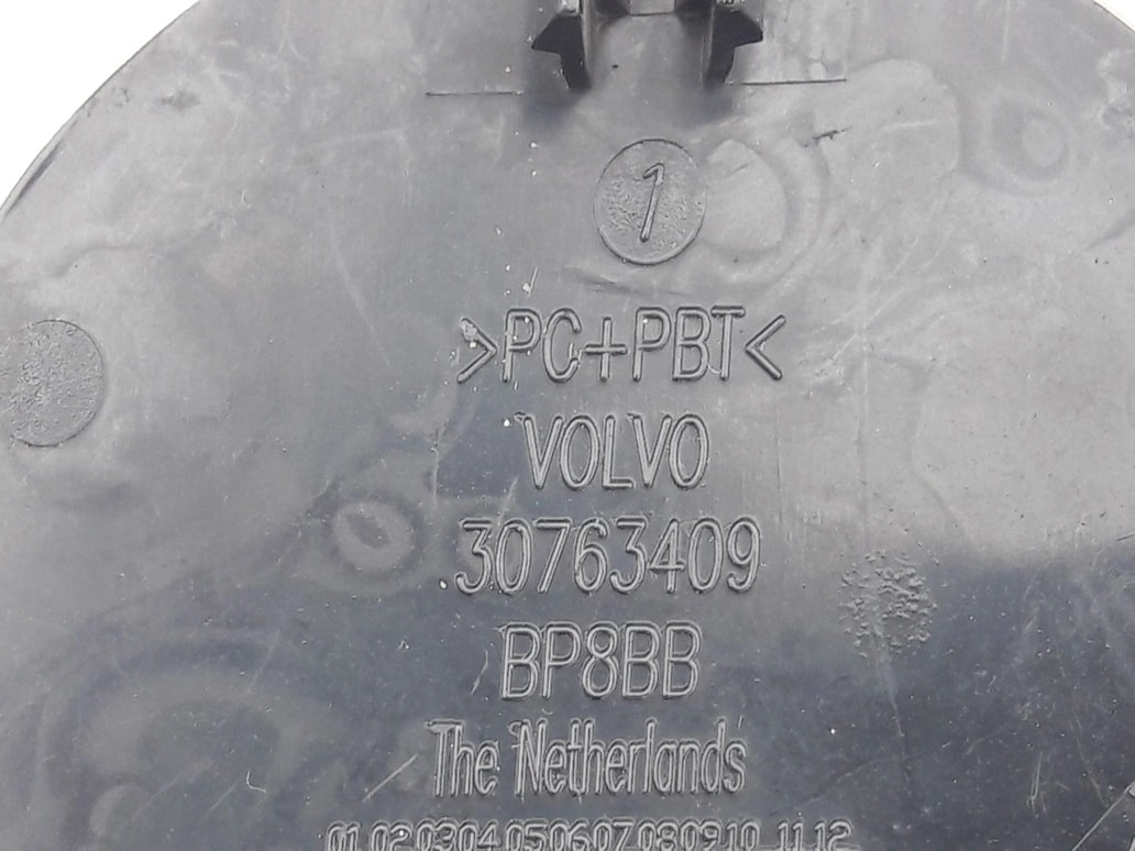 volvo-xc-60-i-zaslepka-haka-prawy-przod-08-13-30763409-bp8bb-ed-car.pl-6309726