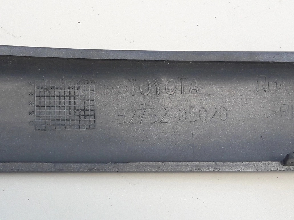 avensis-ii-t25-lb-sedan-listwa-zderzaka-prawy-tyl-52752-05902-52752-05020-ed-car.pl-4862660