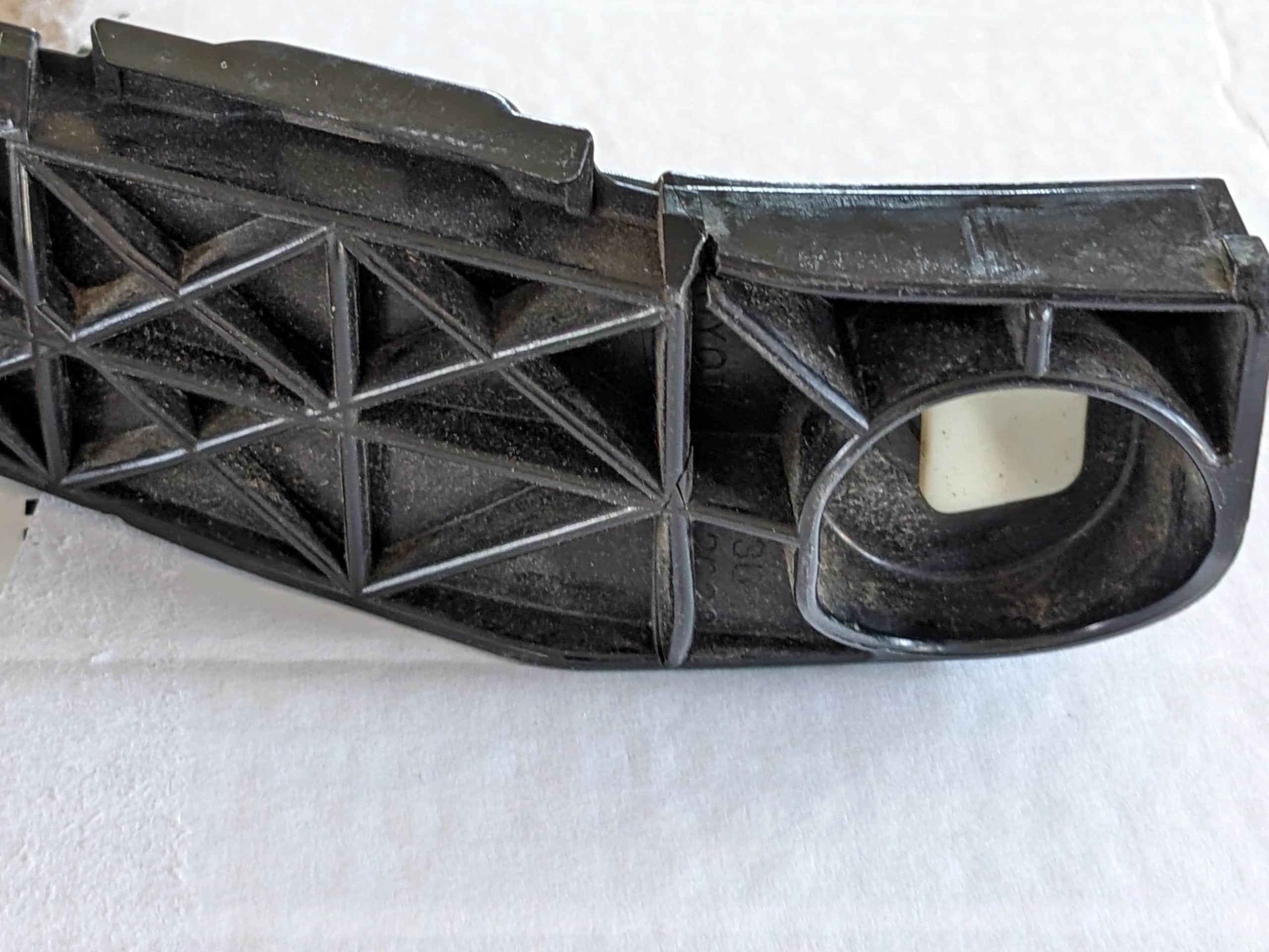 toyota-rav4-iii-slizg-blotnika-lewy-przod-05-10-52536-42021-52536-42020-ed-car.pl-6315213