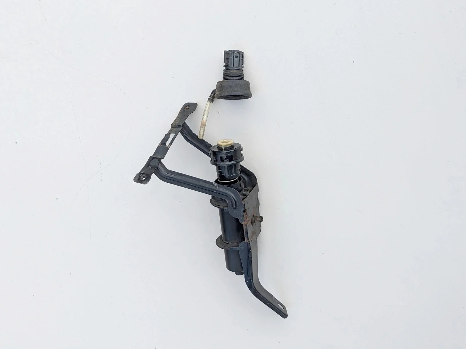 lexus-ls-f3-ls430-prawy-spryskiwacz-lampy-00-03-85207-50010-ed-car.pl-6375600