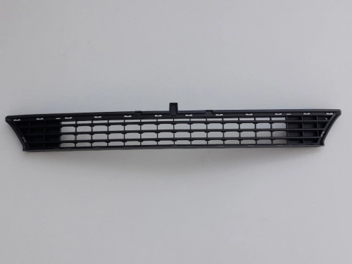 mercedes-b-klasa-i-w245-kratka-zderzaka-przod-05-a1698850123-ed-car.pl-4859558