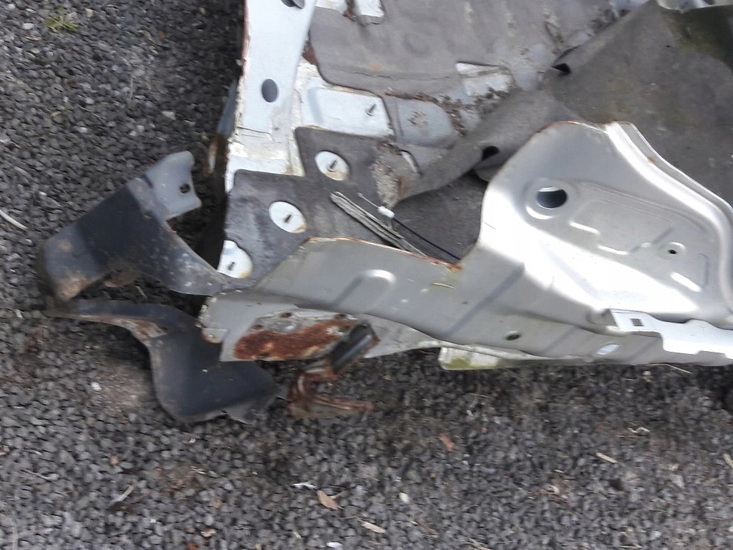 infiniti-g35-coupe-cwiartka-sciana-pas-tyl-02-07-brak-informacji-ed-car.pl