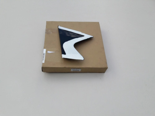 infiniti-q30-qx30-oslona-listwa-blotnika-prawy-tyl-78127-5da0a-rh-ed-car.pl-5496286