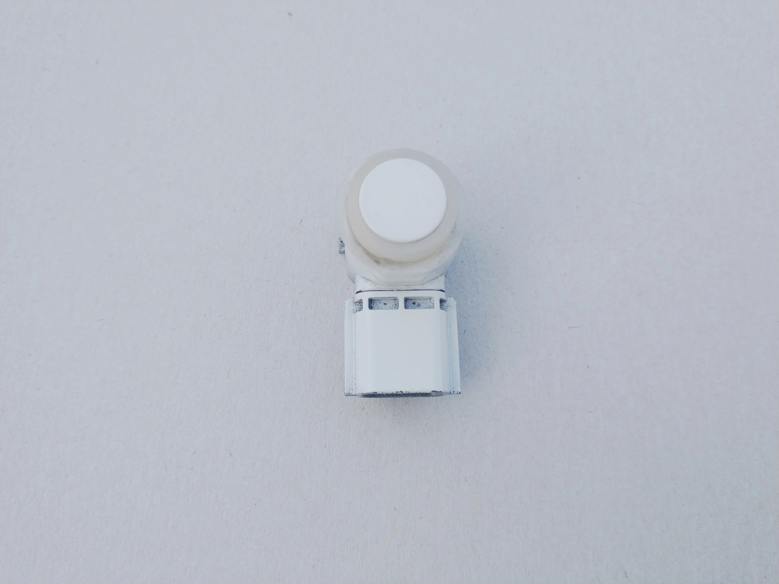 infiniti-q50-q50s-czujnik-parkowania-pdc-przod-13-28438-4ga0a-284384ga0a-ed-car.pl-6664835