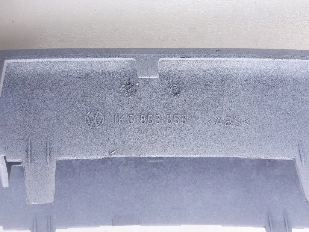 vw-golf-v-1k0-atrapa-grill-zderzaka-przod-03-09-1k0853653-1k-ed-car.pl-4862412