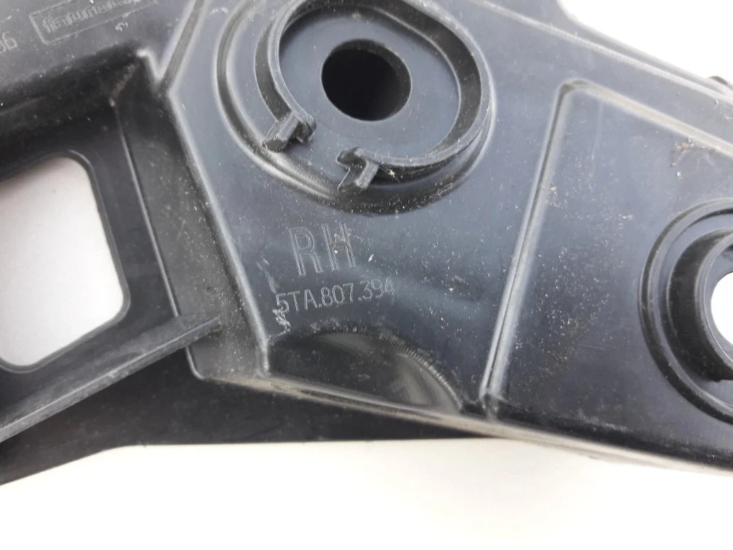 vw-touran-ii-5ta-slizg-zderzaka-prawy-tyl-15-19-5ta807394-dnw-17985-ed-car.pl-6669842