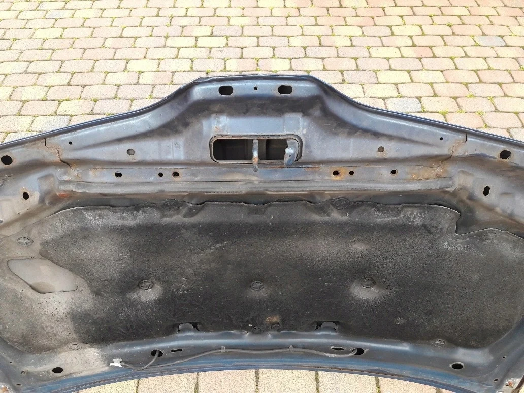 almera-tino-maska-podbitka-przod-00-06-bt3x379-bt3x379-ed-car.pl-4865946