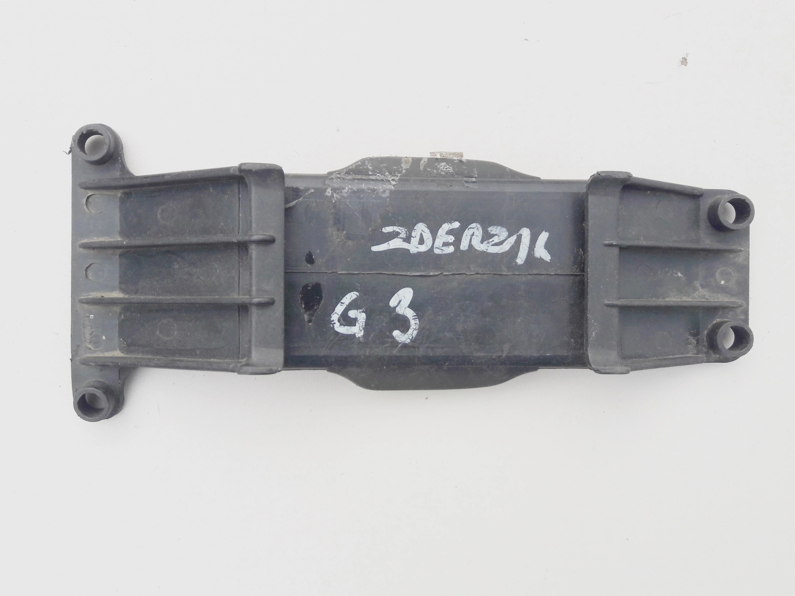 vw-golf-iii-1h0-slizg-zderzaka-przod-91-03-1h0807177-ed-car.pl-6686264