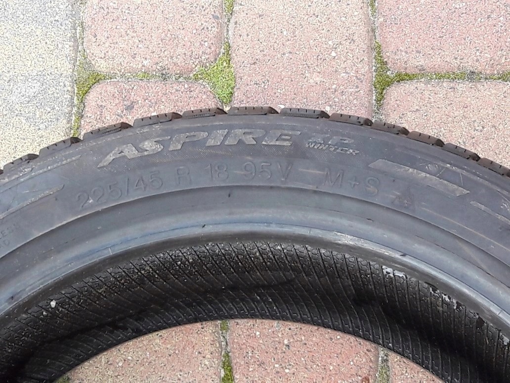 apollo-aspire-xp-winter-m-s-opona-22545r18-95v-225-45-18-zimowa-na-zime-ed-car.pl-4861062