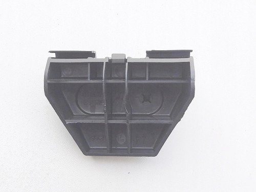 avensis-ii-t25-slizg-wspornik-lampy-lewy-tyl-03-09-52563-05010-lh-ed-car.pl-4864398