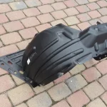 Space Star II Mirage nadkole pod błotnik lewy przód 13-