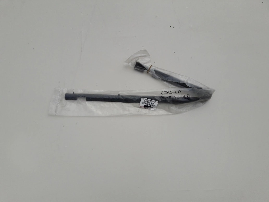 corolla-e16-e18-sedan-uszczelka-maski-grilla-przod-13-a53381-02200-ed-car.pl-6331520