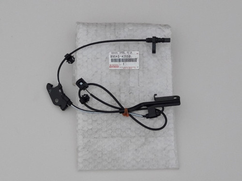 corolla-ix-e12-matrix-czujnik-abs-lewy-przod-01-07-89543-02050-ed-car.pl