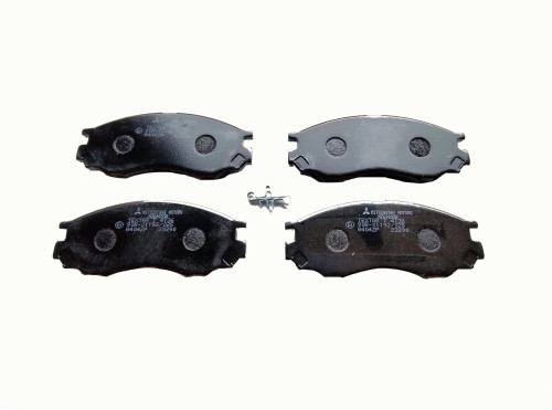 mitsubishi-l200-pajero-ii-klocki-hamulcowe-przod-mz690338-ed-car.pl-6780570