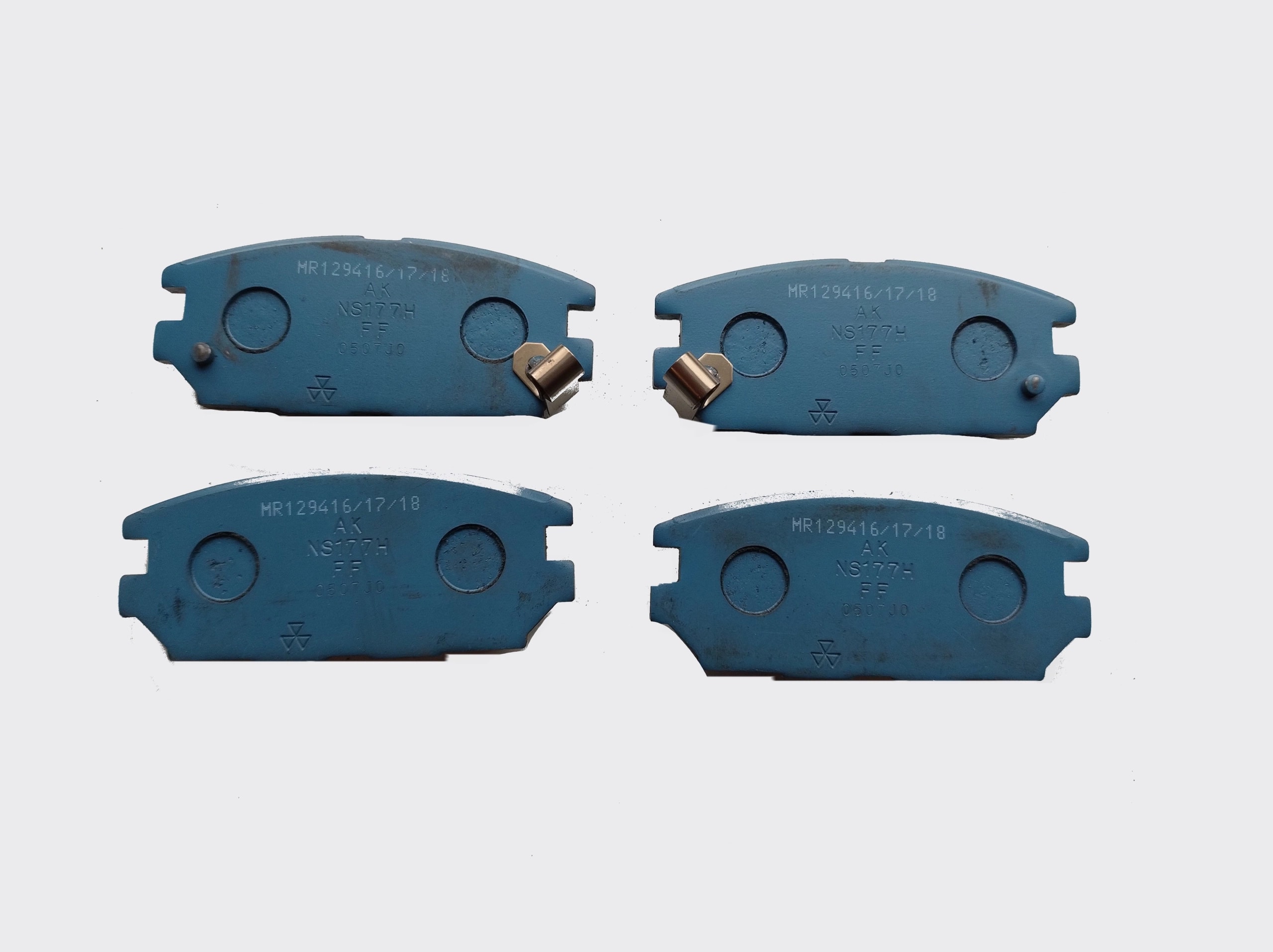 mitsubishi-lancer-evo-klocki-hamulcowe-tyl-99-08-mn102625-mr129416-ed-car.pl-6780350