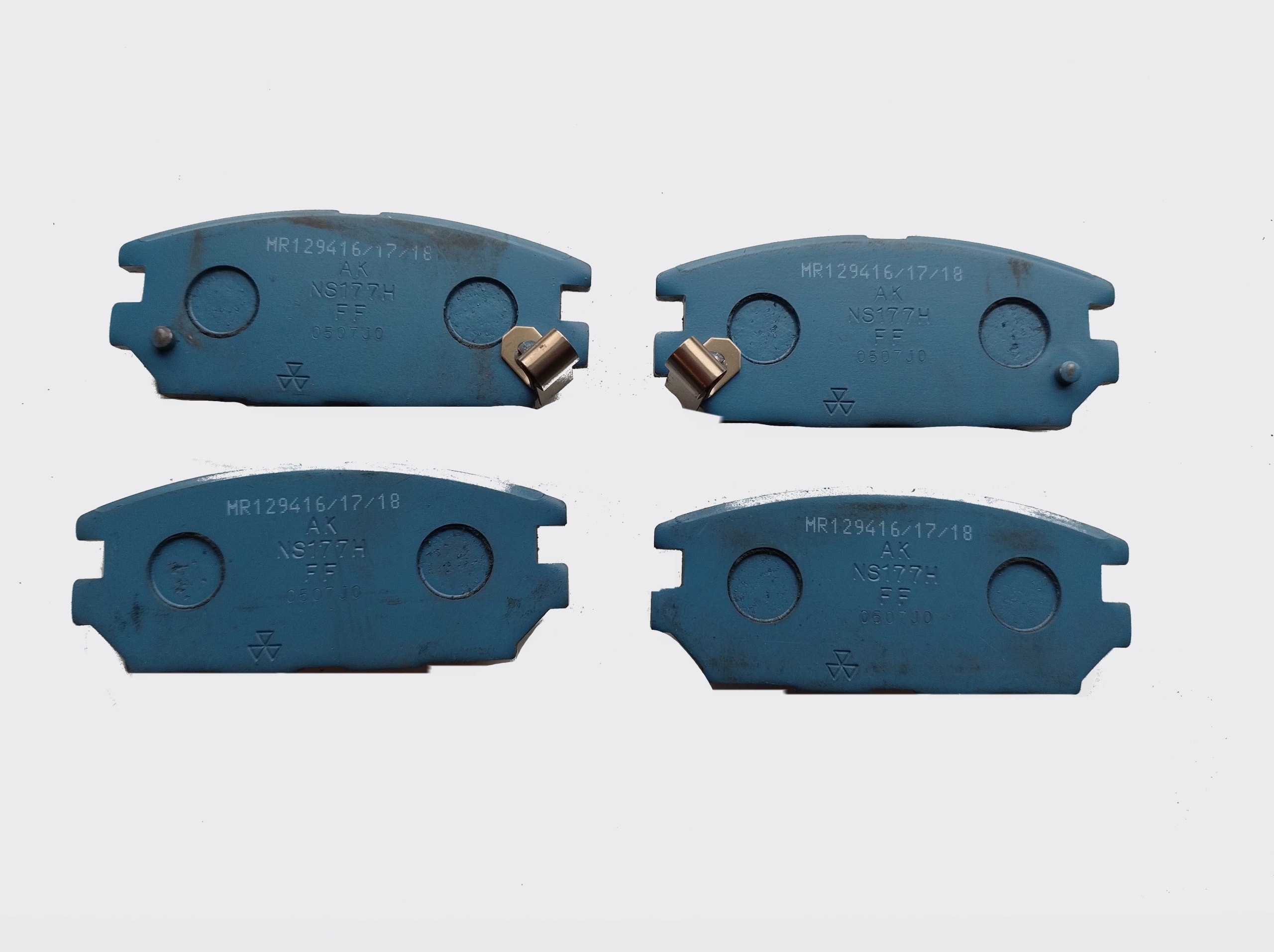 mitsubishi-lancer-evo-klocki-hamulcowe-tyl-99-08-mn102625-mr129416-ed-car.pl-6780350