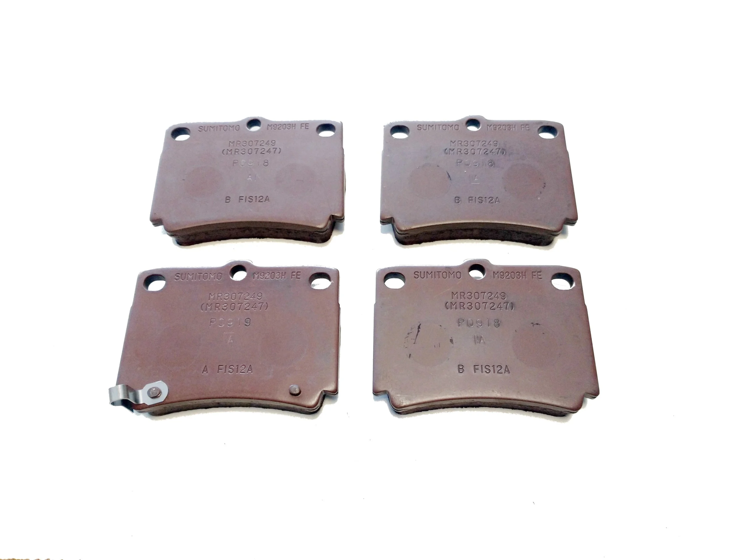 mitsubishi-pajero-sport-klocki-hamulcowe-tyl-98-15-mn102626-mr307249-ed-car.pl-6779527