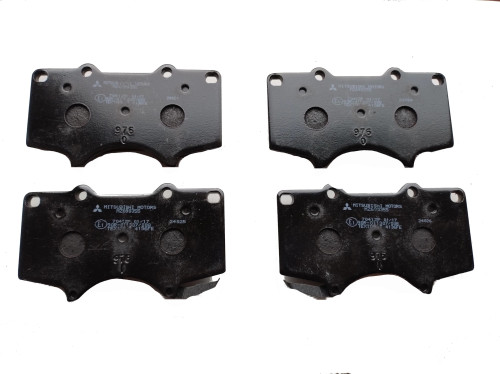 pajero-hilux-land-cruiser-klocki-hamulcowe-przod-mz690355-ed-car.pl-6780627