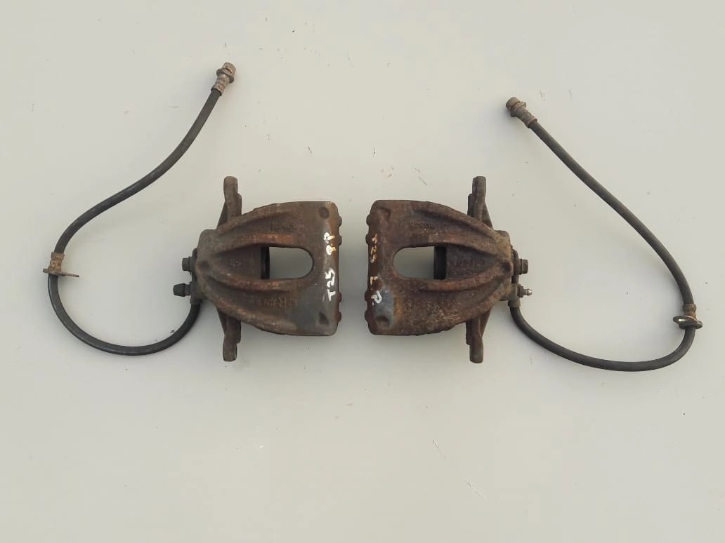 toyota-avensis-ii-t25-zacisk-lewy-prawy-przod-03-09-ed-car.pl-4889858