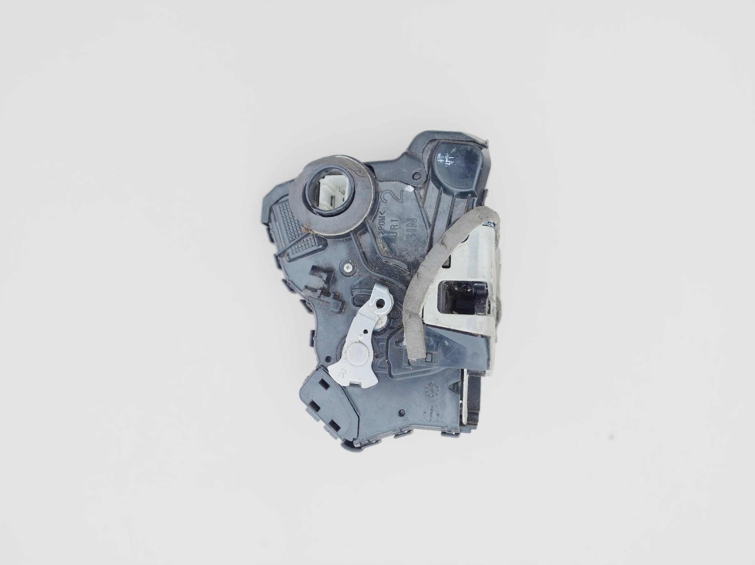 avensis-t27-auris-ii-verso-zamek-drzwi-prawy-przod-69030-05130-ed-car.pl-4863968