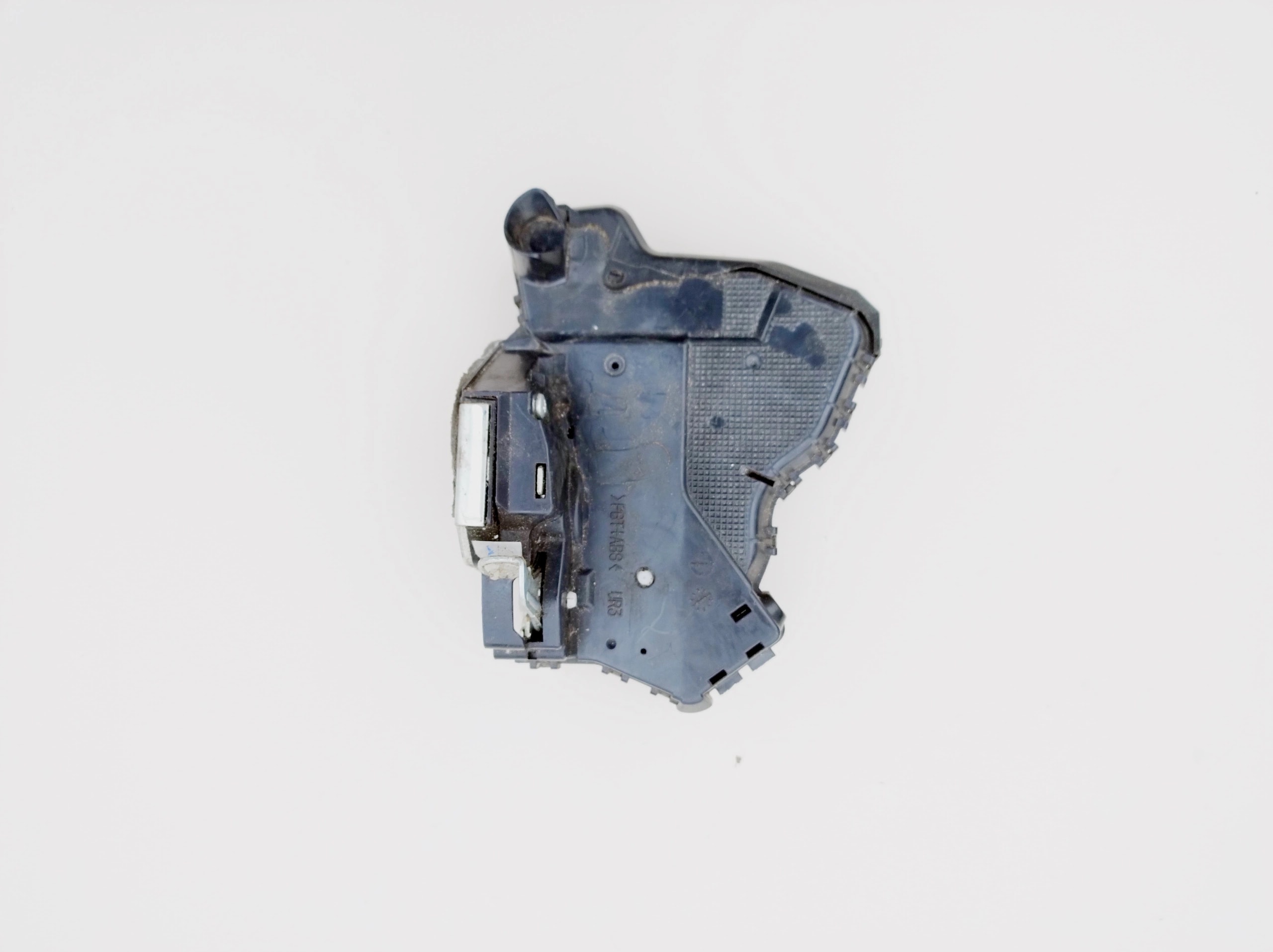 avensis-t27-auris-ii-verso-zamek-drzwi-prawy-przod-69030-05130-ed-car.pl-4863968