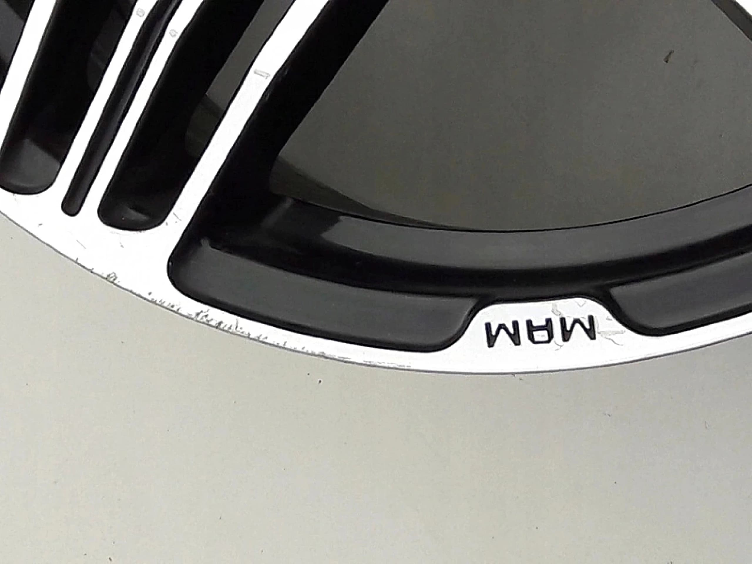 bmw-e60-f01-f02-f10-f30-x5-x6-felga-85x19-et35-mam11-8519-431-kba-49104-ed-car.pl-4861616