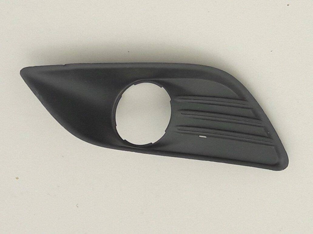 ford-focus-mk2-lift-ramka-halogenu-lewy-przod-07-11-8m51r-19953-ae-ed-car.pl-4890830