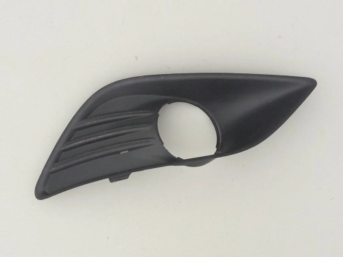 ford-focus-mk2-lift-ramka-halogenu-prawy-przod-07-11-8m51-r19952-aew-ed-car.pl-4890833