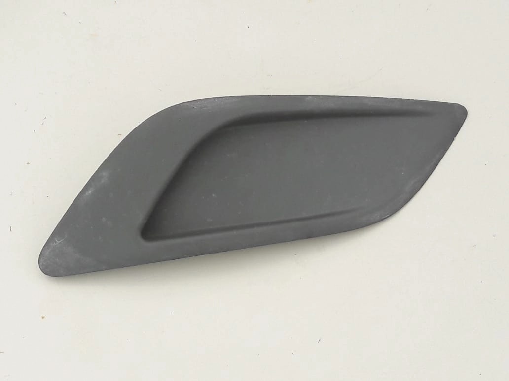 ford-focus-mk2-lift-zaslepka-zderzaka-prawy-przod-07-11-8m51-19952-be-ed-car.pl-4890834