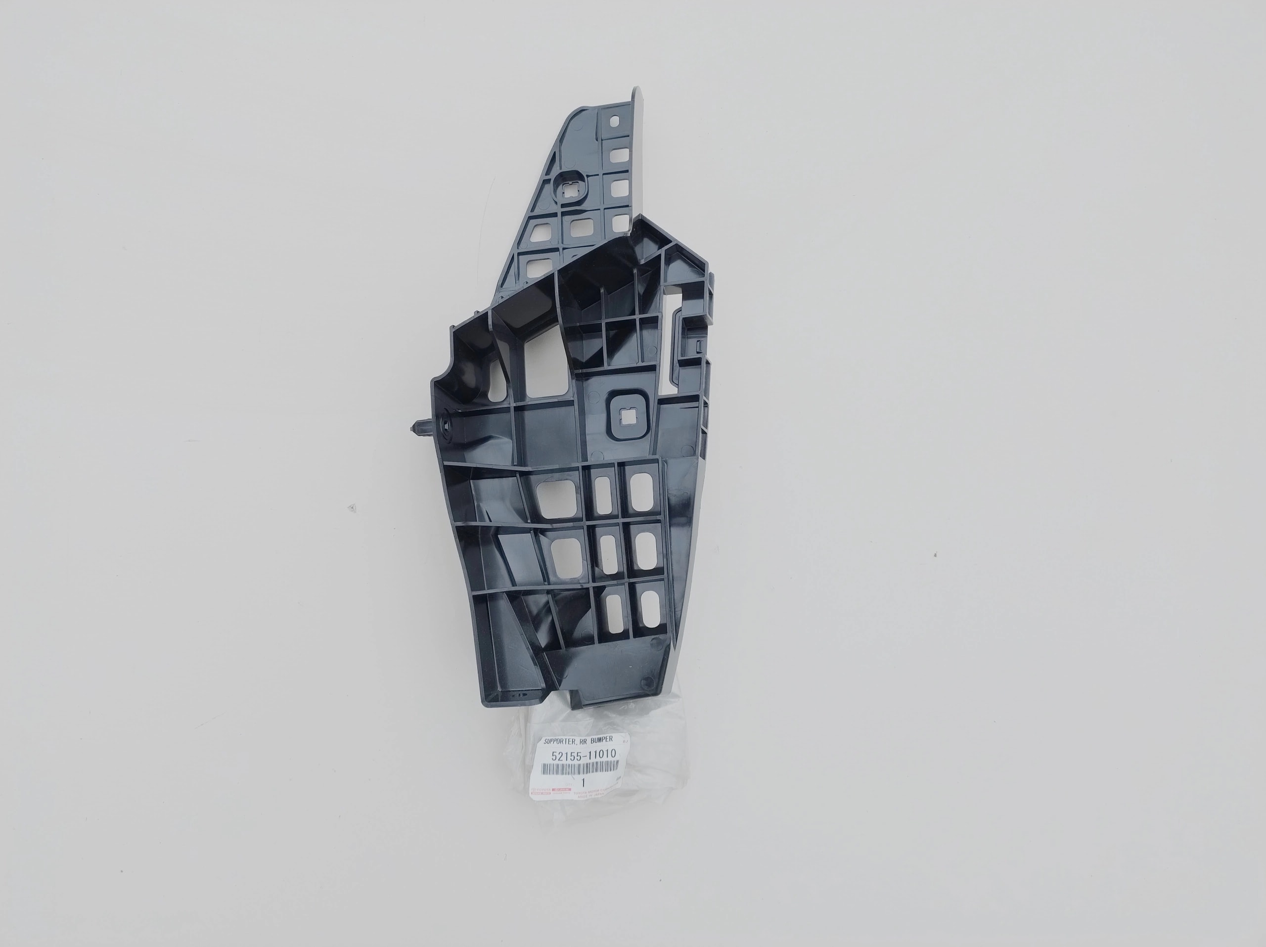 lexus-lc500-lc500h-slizg-uchwyt-zderzaka-prawy-tyl-16-52155-11010-rh-ed-car.pl-6813076