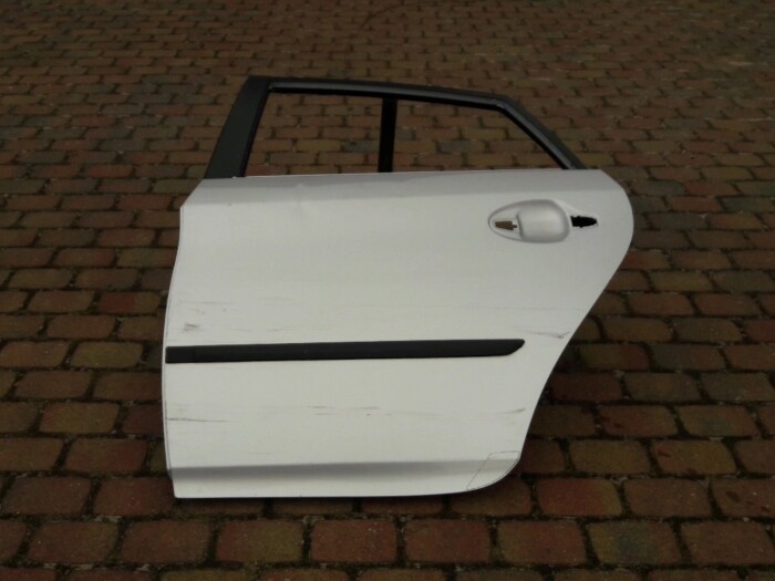 prod_6805974_1_547283131_large-ed-car.pl.jpg