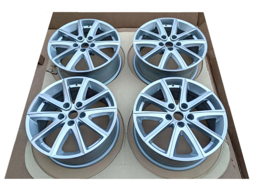 renault-toyota-nissan-suzuki-felgi-7x17-h2-et40-7600re_7017-ed-car.pl-5967771