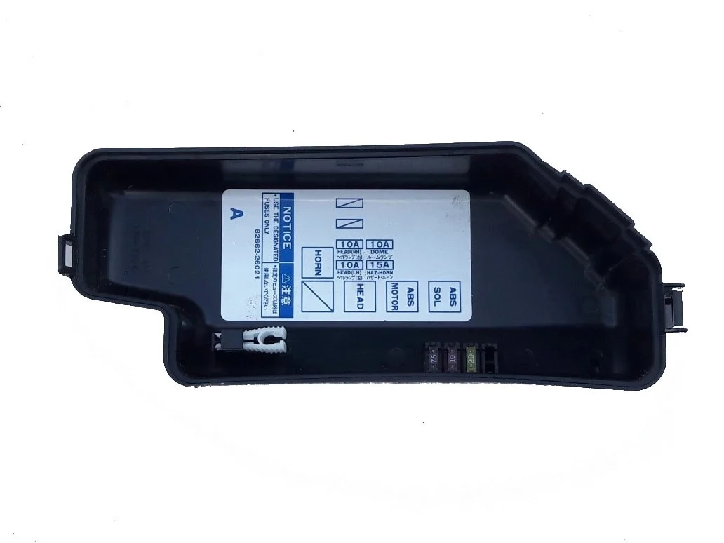 toyota-hiace-iv-gorna-obudowa-bezpiecznikow-95-02-a82662-26021-ed-car.pl-5411519