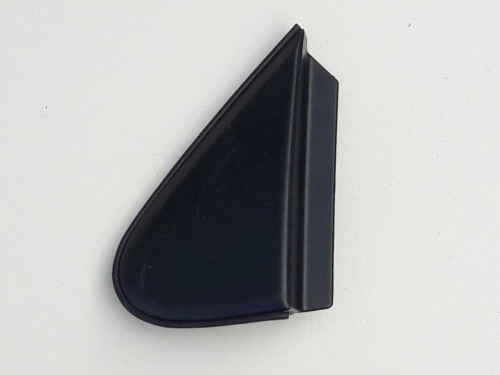 toyota-iq-zaslepka-trojkat-blotnika-lewy-przod-08-60118-74010-ed-car.pl-6325683