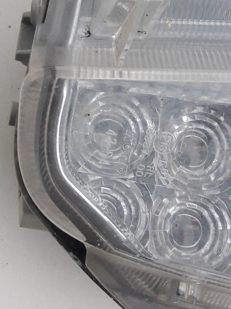 prius-iii-i-plug-in-swiatlo-led-drl-do-jazdy-dziennej-11-81521-47050-ed-car.pl-6847962