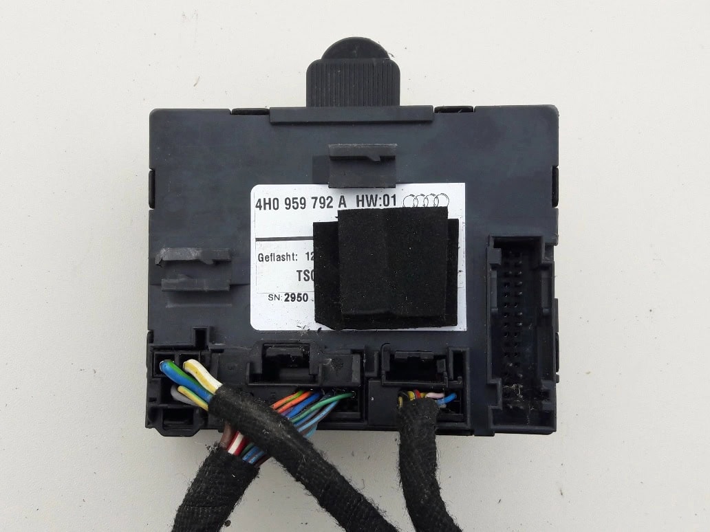 audi-a8-ii-d3-modul-sterownik-drzwi-prawy-przod-4h0959792a-ed-car.pl-5415757
