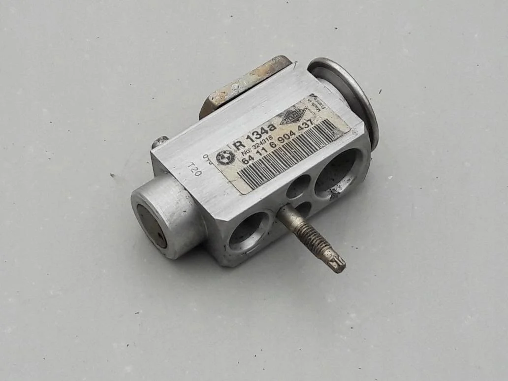 bmw-3-e46-zawor-rozprezny-klimatyzacji-64116904437-ed-car.pl-4887400