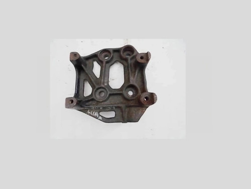 kia-carens-i-1-8-lapa-mocowanie-pompy-klimatyzacji-99-02-ed-car.pl-4887797